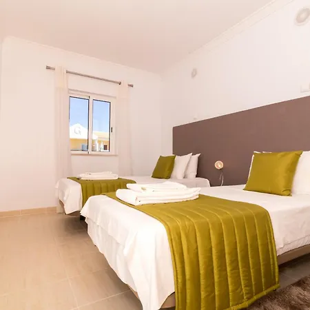 Albufeira Sunny 2 With Pool By Homing Apartment Gale (Albufeira)